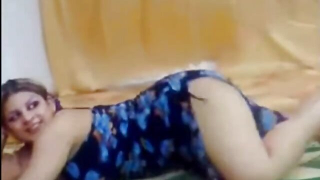 लवचिक आणि उग्र श्यामला जास्मिन बायर्नला फक्ड मिश