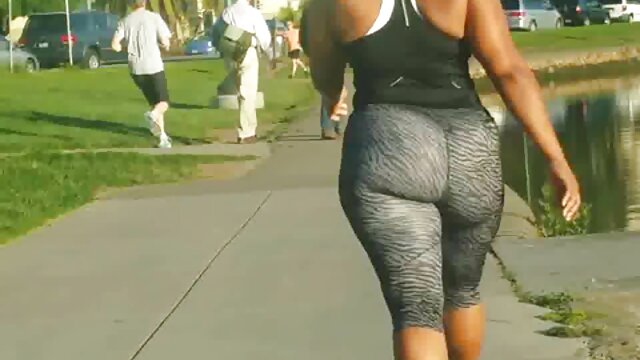 गलिच्छ हौशी GF गलिच्छ होममेड XXX vid मध्ये तिच्या बट भोक मध्ये बोट fucked आहे