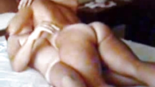 सर्व नैसर्गिक जपानी सेक्स अभिनेत्री एक मिशनरी स्थितीत उत्कटतेने fucking आहे